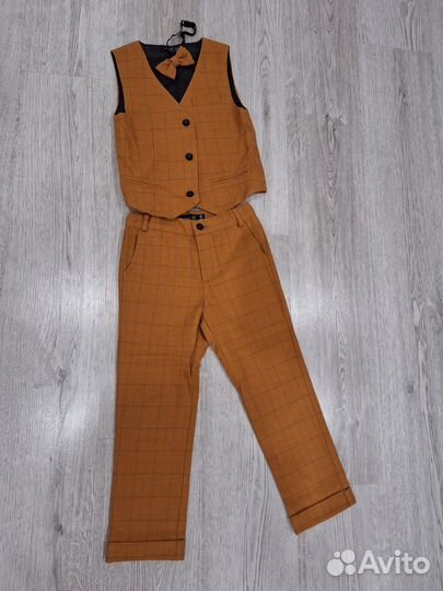 Костюм брючный
