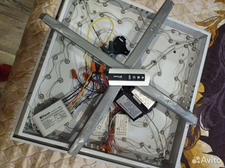 Люстра потолочная светодиодная с пультом