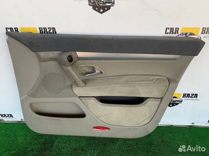 Обшивка двери задней правой (R) Renault Vel Satis