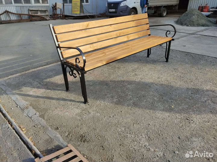 Скамейка садовая
