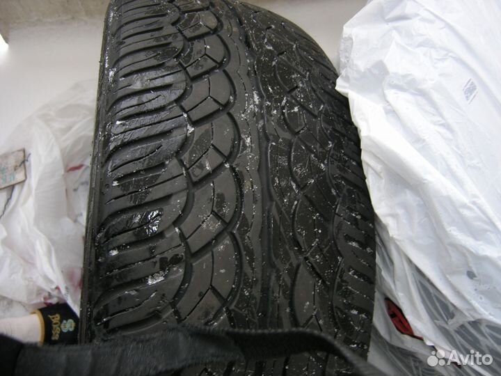 Yokohama 104ZR 255/45 R20