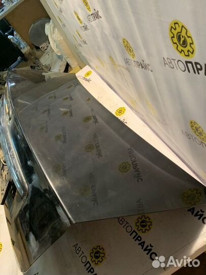 Крышка багажника Ford Focus 2 sida 1.6 2008