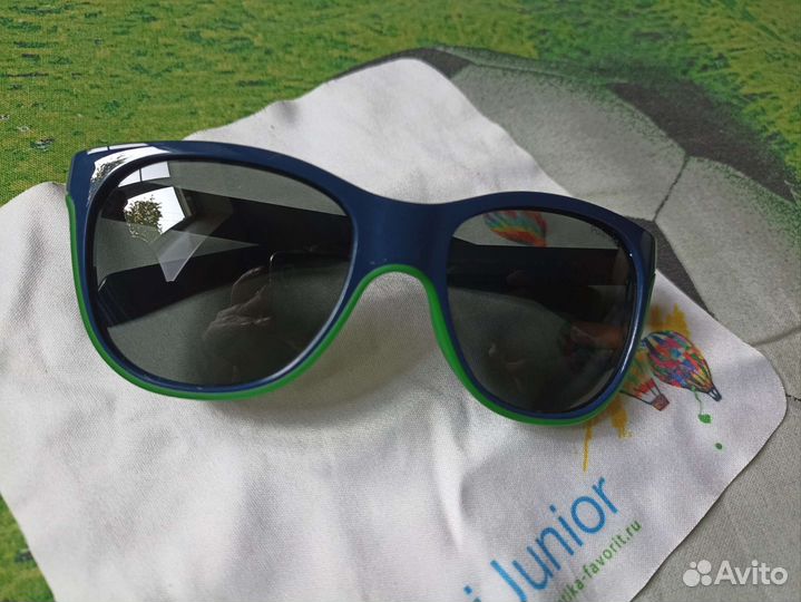 Солнцезащитные очки для детей