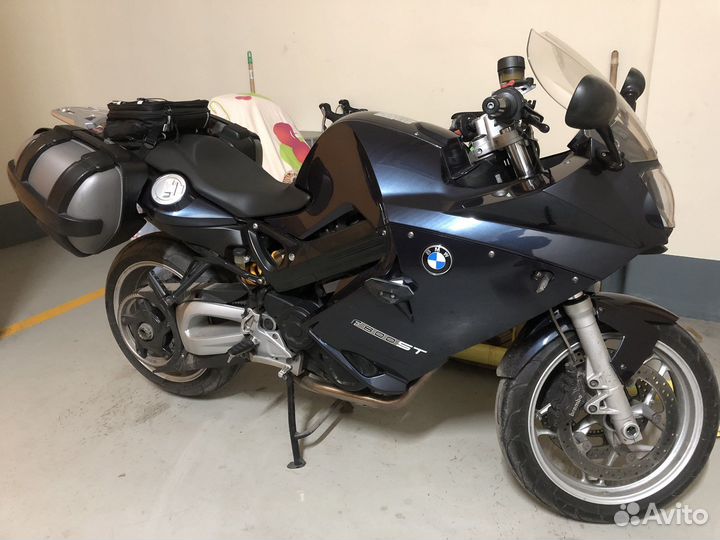 BMW F800ST