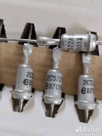 2С522А стабилитрон 22 В