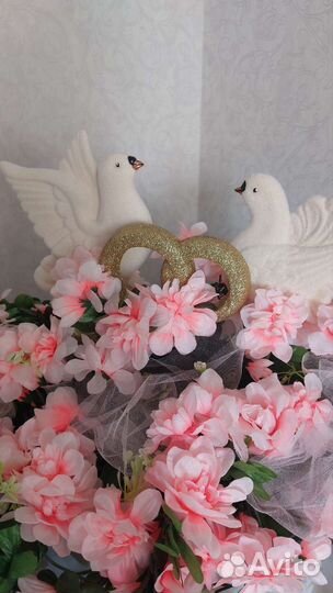 Свадебная композиция на президиум молодых