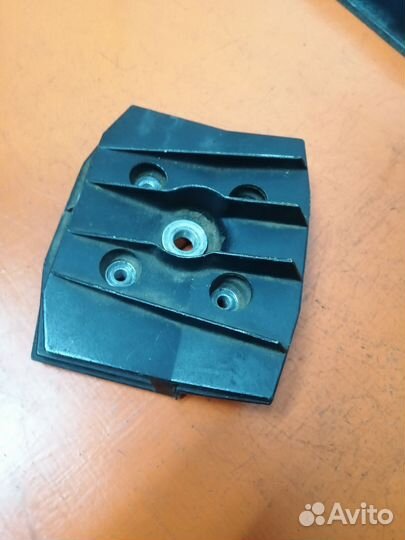 Головка цилиндра Зид 50 Пилот