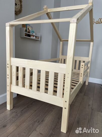 Детская кровать от 3 лет домик