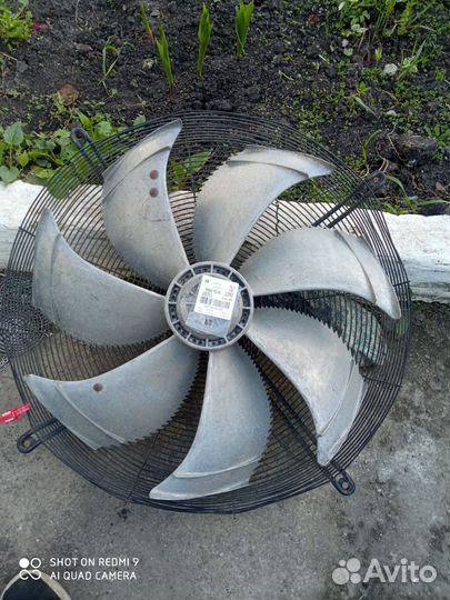 Продам промышленный вентилятор