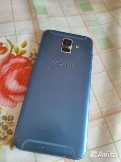 Samsung Galaxy A8+, 4/32 ГБ