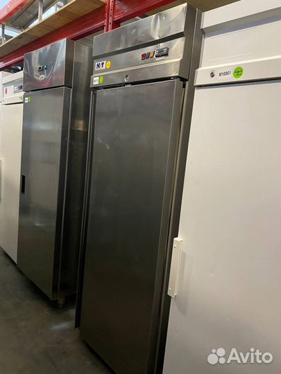 Холодильный шкаф