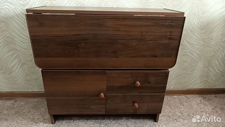 Стол книжка в б/у