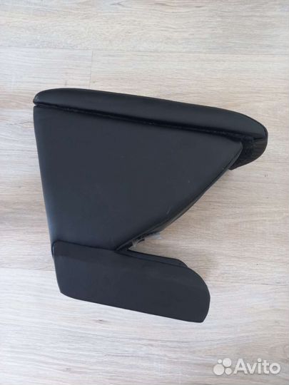 Подлокотник chevrolet aveo т300