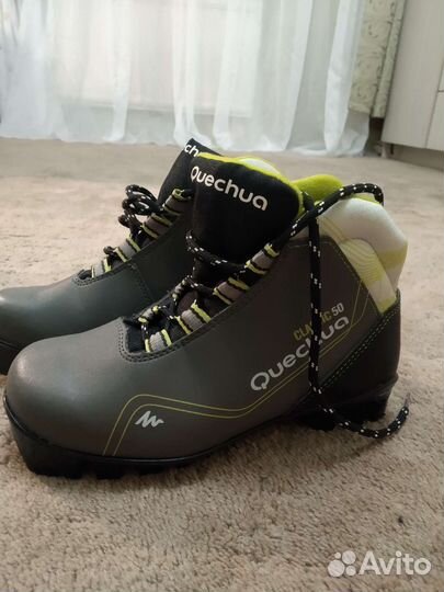 Лыжные ботинки