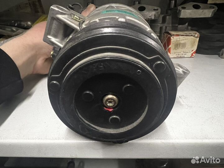 Компрессор кондиционера оригинал BMW 316/318i E46