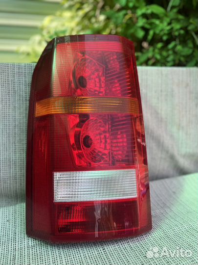 Фонарь задний land rover Discovery 3