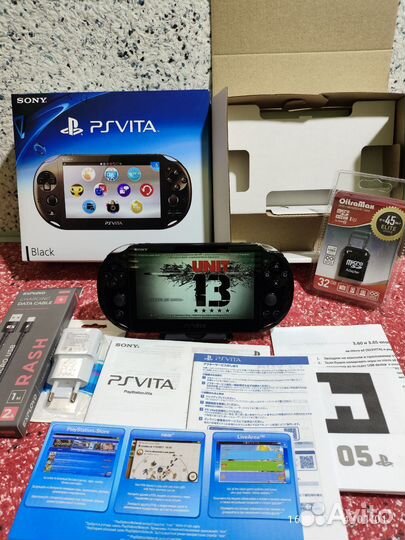 Psp Vita slim сн5585 32 Гб без царапин экран