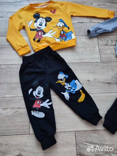 Костюм детский новый 98 104 110