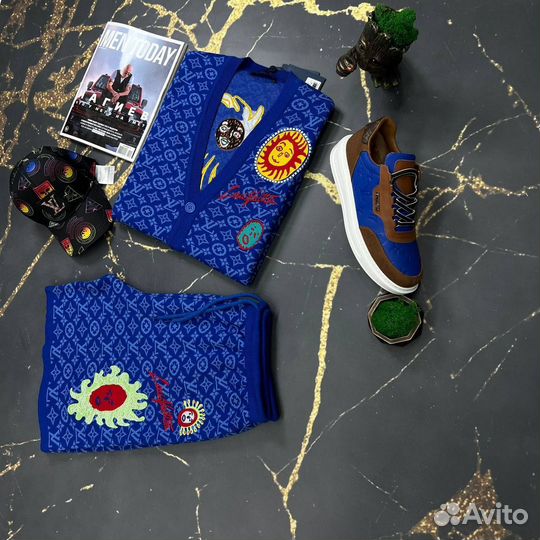 Летний костюм Louis Vuitton