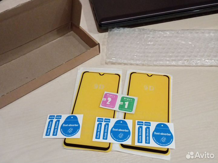 Защитное стекло на Samsung A10