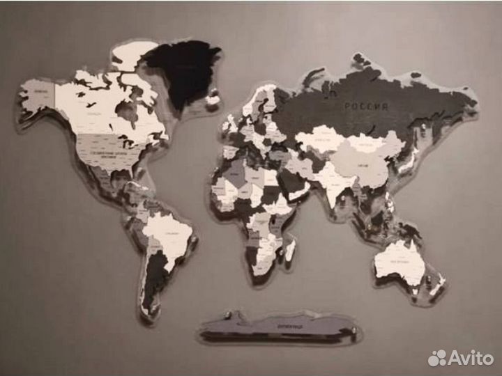 Карта мира из дерева на стену