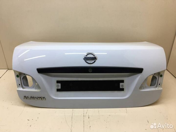 Крышка багажника Nissan Almera