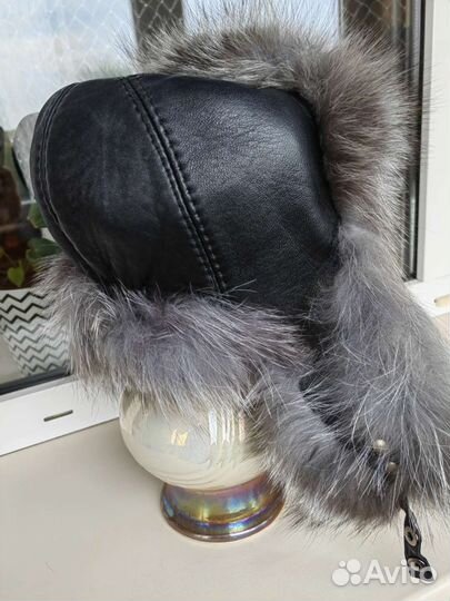 Женская меховая шапка