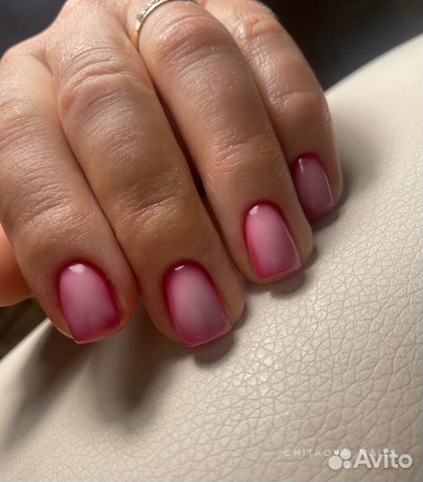 Маникюр и педикюр в Центре