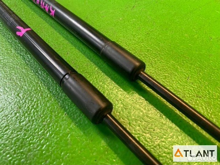 Амортизатор капота передняя toyota crown