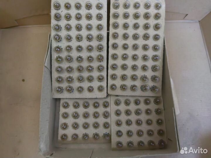 Лампочки для гирлянд СССР Е13.5вольт0.16ампер