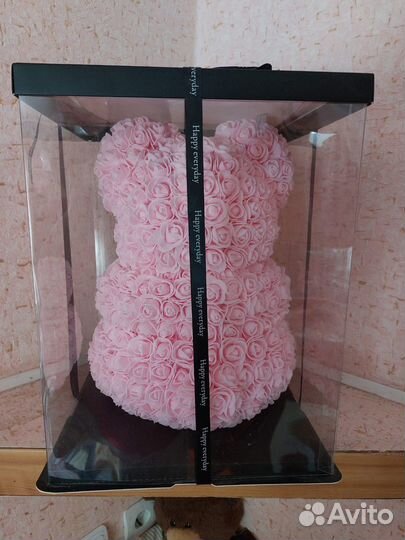 Мишка из роз в коробке