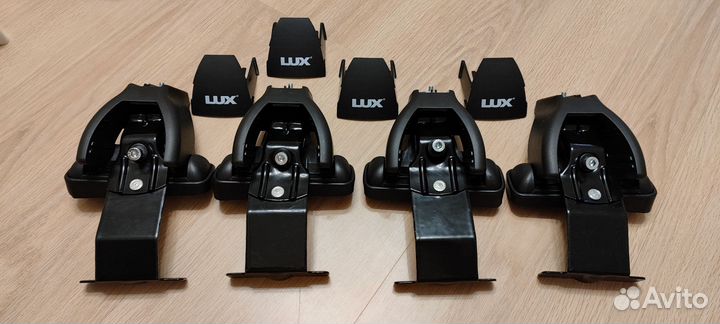 Багажник, комплект адаптеров LUX для гладкой крыши