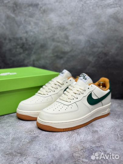 Кроссовки женские Nike Air Force 1 (36-39)