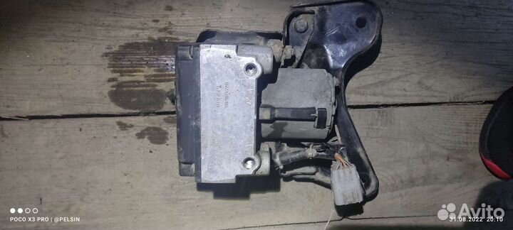 Блок ABS(насос)toyota Carina E 44510-05011