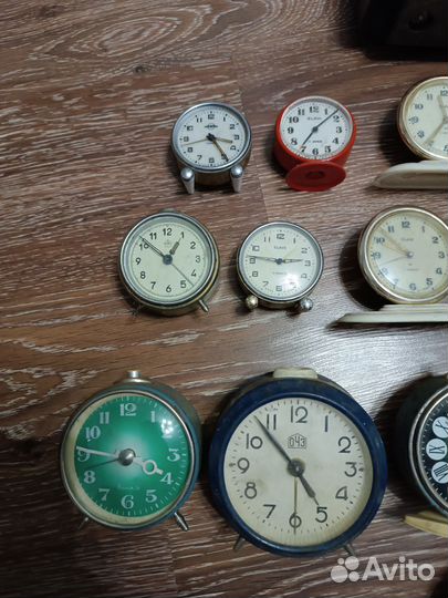 Часы будильник СССР