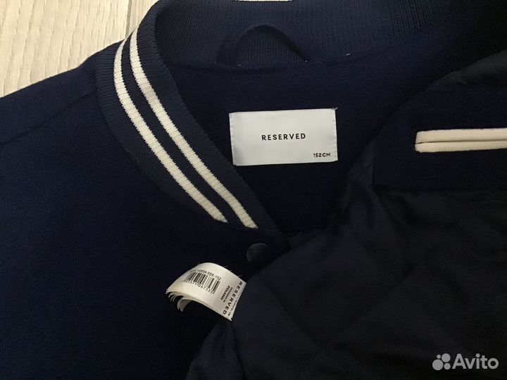 Бомбер reserved для девочки рост 152 см