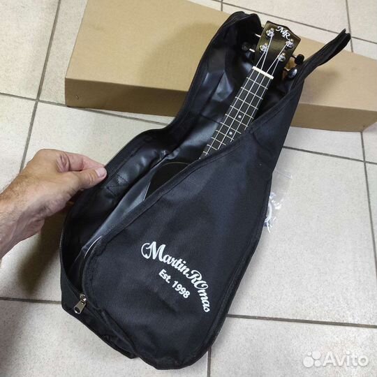 Укулеле сопрано новая чёрная с чехлом