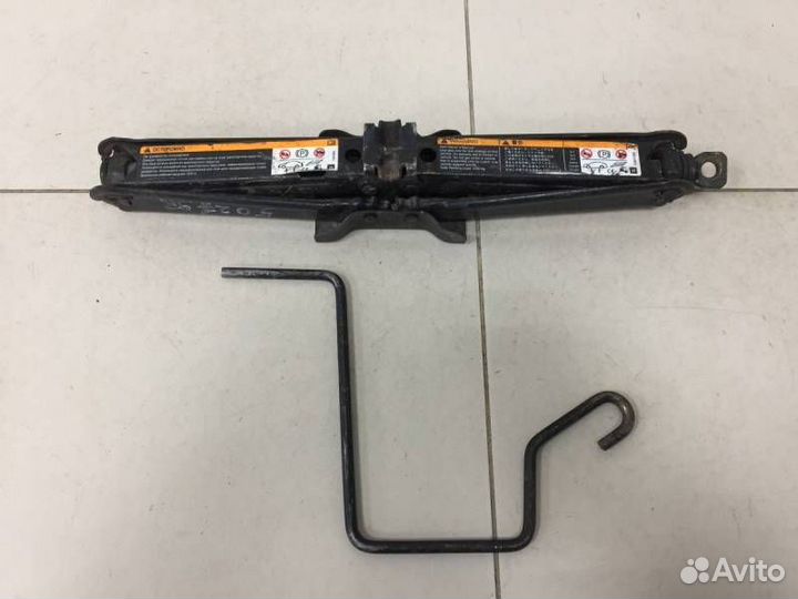 Домкрат Chevrolet Cruze J300 2009-2016