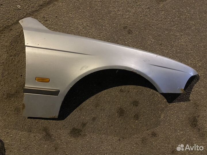 Круло правое переднее е39