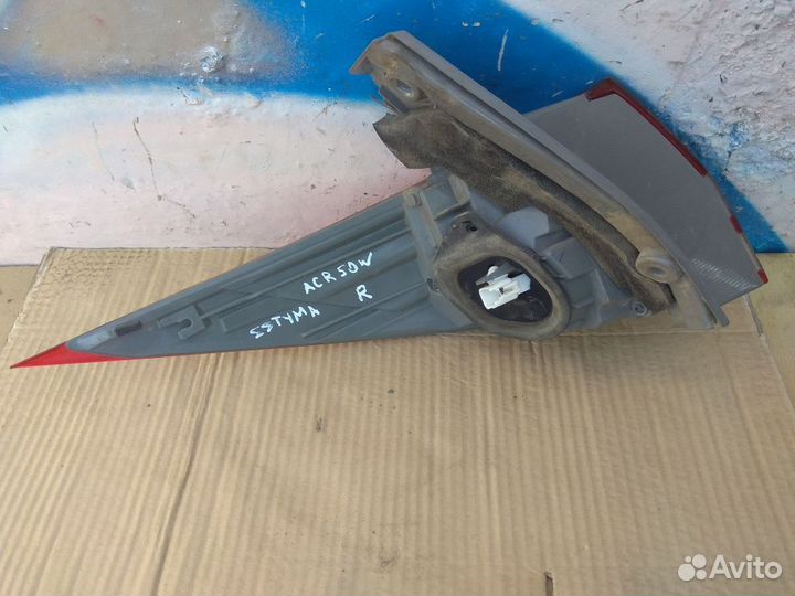 Фонарь задний правый Toyota Estima III (2006—2008)