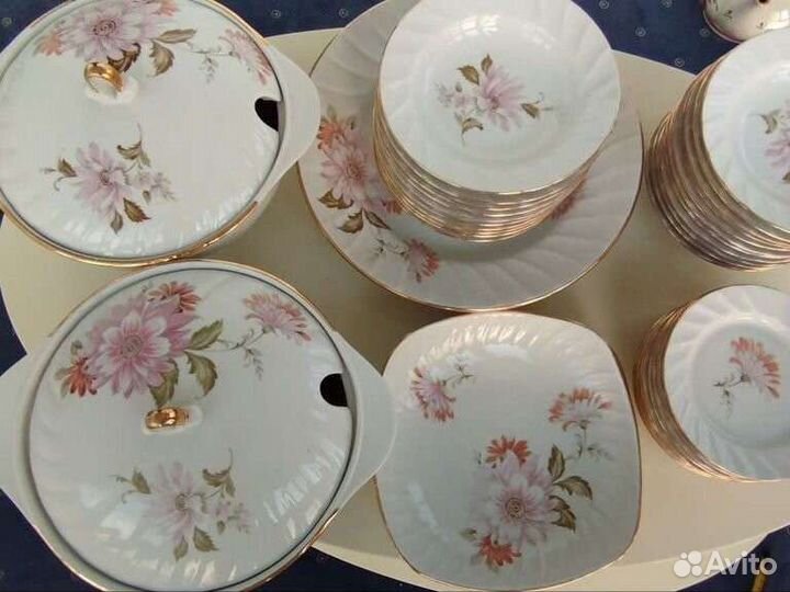 Столовый сервиз новый