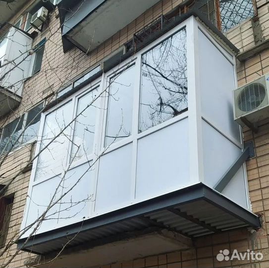 Остекление балкона и установка пластиковых окон