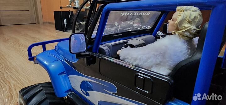 Огромный внедорожник на радиоуправлении 1:6