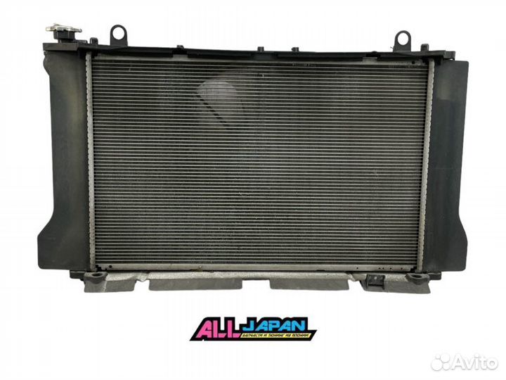Радиатор охлаждения двигателя Toyota Corolla
