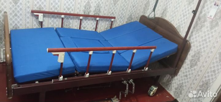 Медицинская кровать для лежачих больных бу