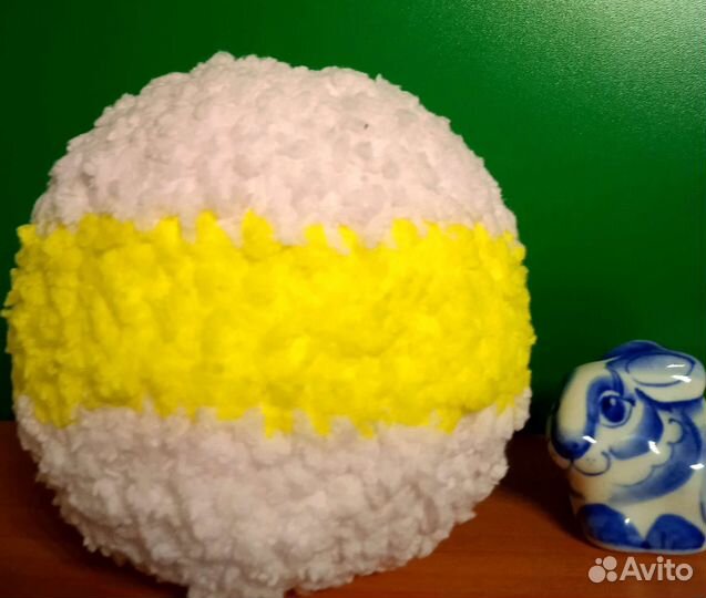 Мячик вязанный плюшевый