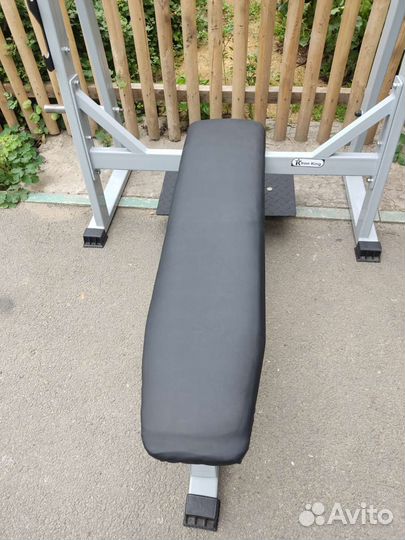 Профессиональная скамья для жима как новая