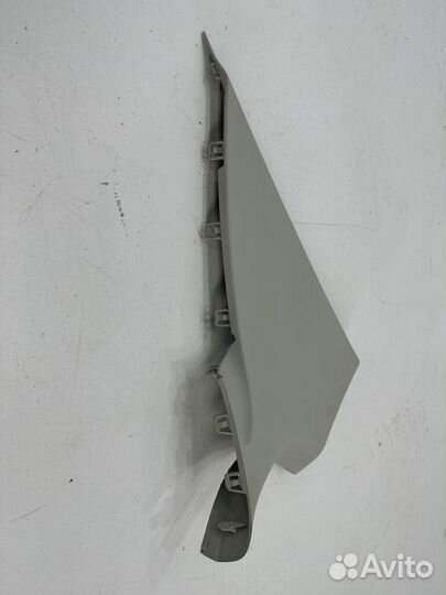 Skoda Octavia A7 Обшивка задней левой стойки