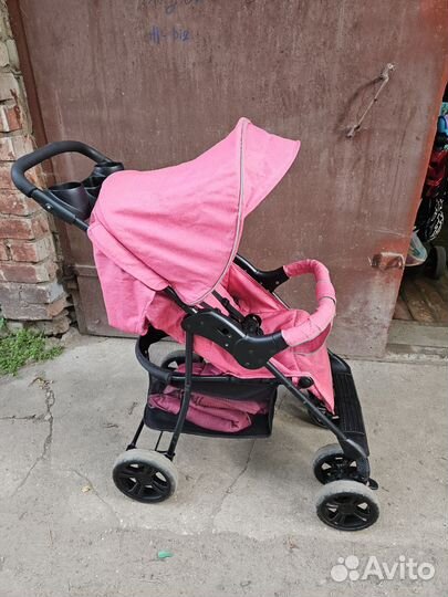 Прогулочная коляска