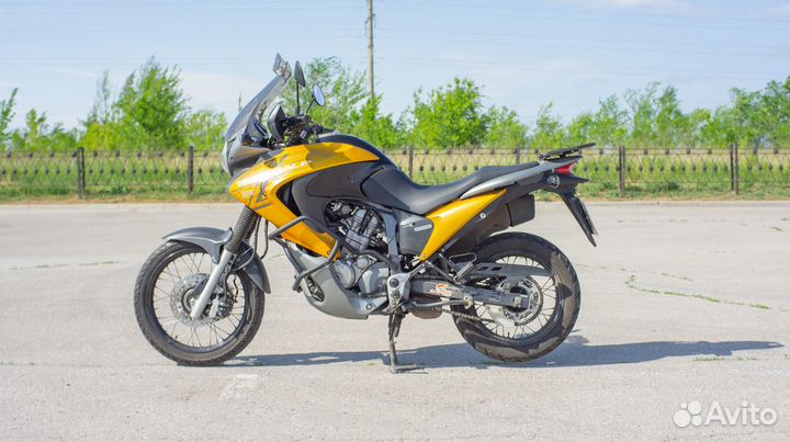 Honda Transalp 700